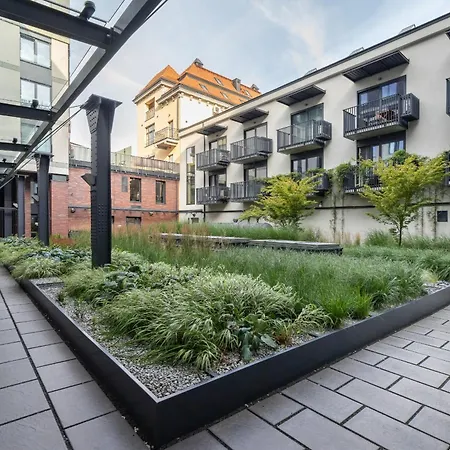 Apartment Stylowe Na Kazimierzu Z Miejscem Do Pracy By Renters Krakau